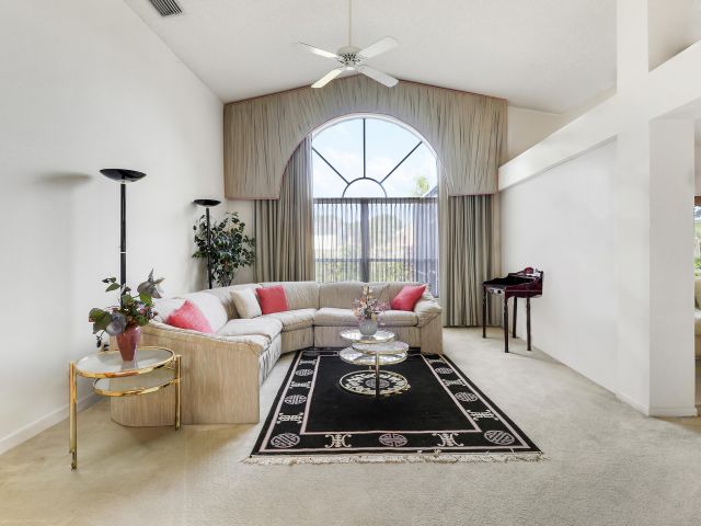 Продажа дома по адресу 4969 Broadstone Circle - фото 6895681