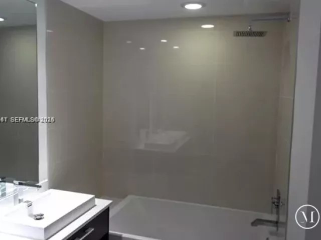 Продажа квартиры #2805 - фото 6881341