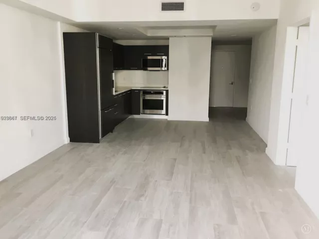 Продажа квартиры #2805 - фото 6881343