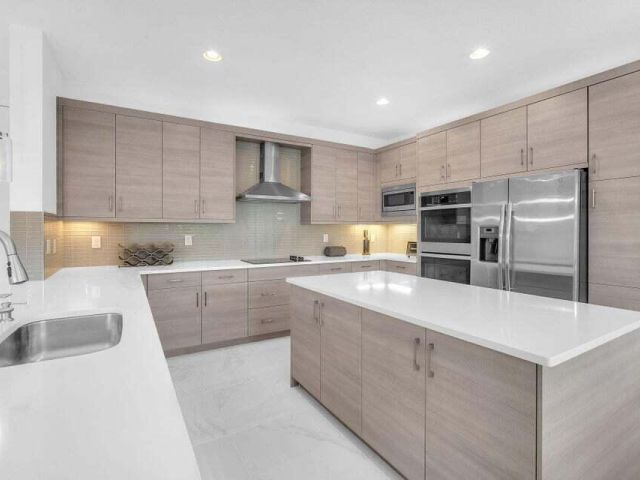 Дом в аренду по адресу 15395 Green River Court - фото 6882565