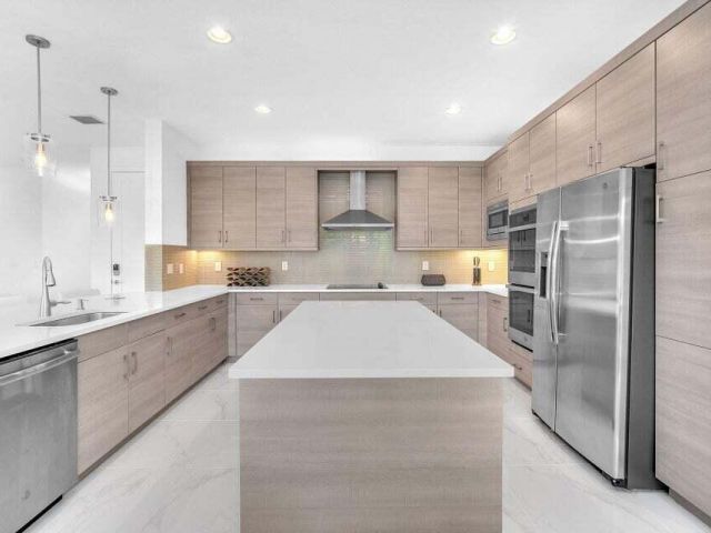 Дом в аренду по адресу 15395 Green River Court - фото 6882568