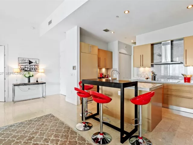 Продажа квартиры #2002 - фото 6886951