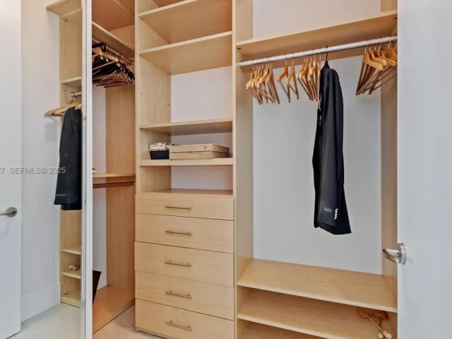 Продажа квартиры #2002 - фото 6886943