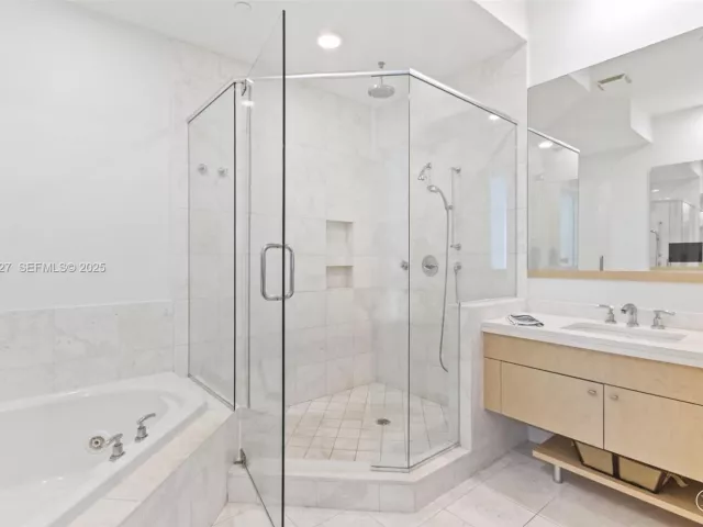 Продажа квартиры #2002 - фото 6886946