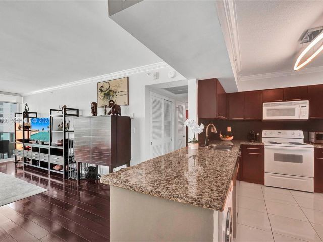 Квартира в аренду номер1436 (Available May 1st) - фото 6882317