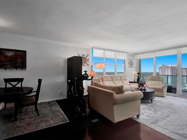 Квартира в аренду номер1436 (Available May 1st) - фото 6882319