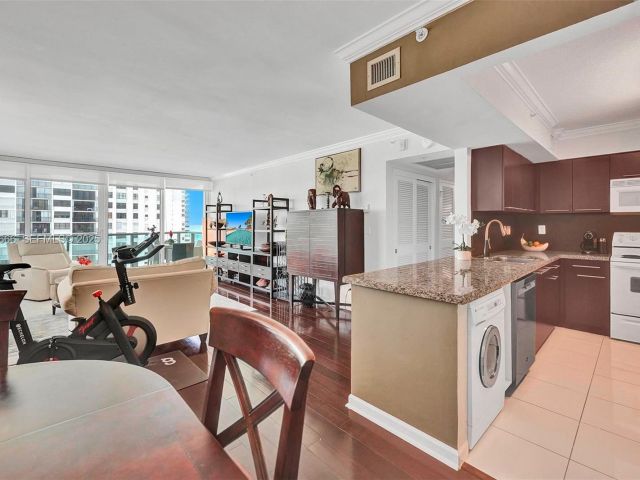 Квартира в аренду номер1436 (Available May 1st) - фото 6882323