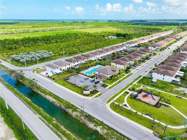 Дом в аренду по адресу 25532 SW 108th Ave 0 - фото 7457734