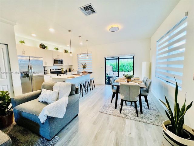 Дом в аренду по адресу 25532 SW 108th Ave 0 - фото 7457745