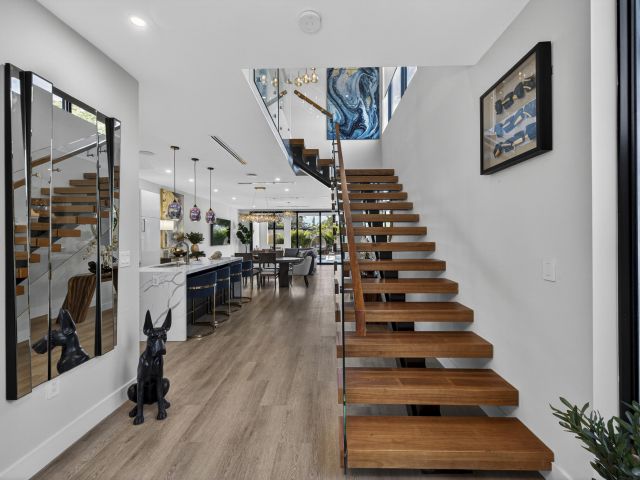 Дом в аренду по адресу 1121 NE 17th Avenue - фото 6889328