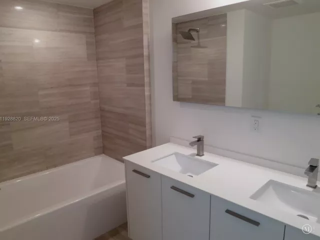 Продажа квартиры #1100 - фото 6881650