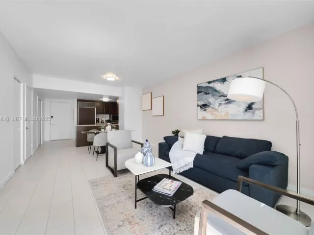 Продажа квартиры #1709 - фото 6883933