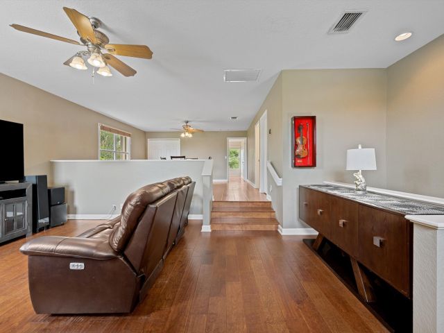 Продажа дома по адресу 3804 Victoria Road - фото 6893849