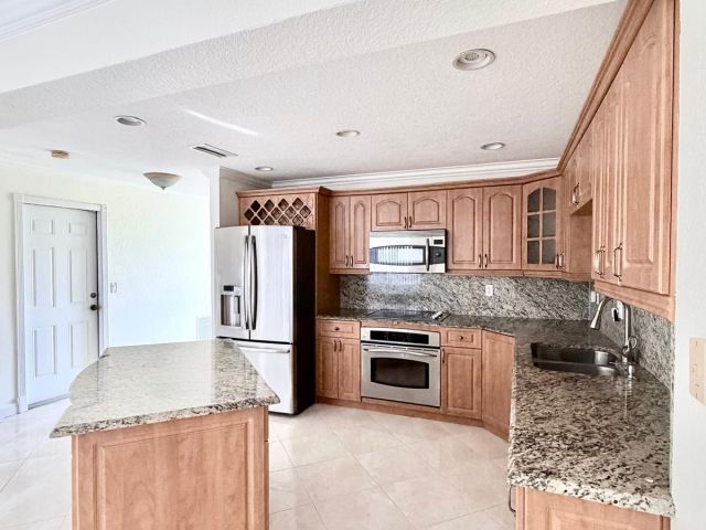 Дом в аренду по адресу 2594 W End Road - фото 6893881