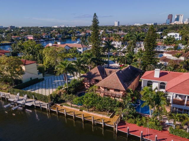 Продажа дома по адресу 516 Bontona Avenue - фото 6885827