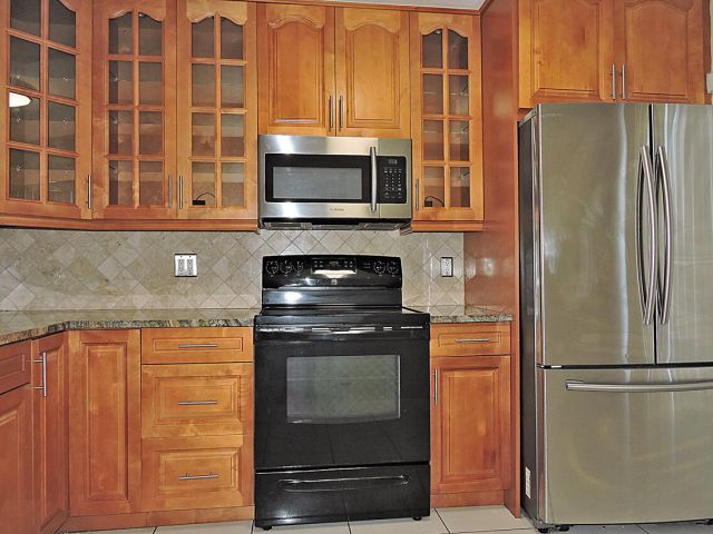 Дом в аренду по адресу 5040 Society Place E E - фото 6893773