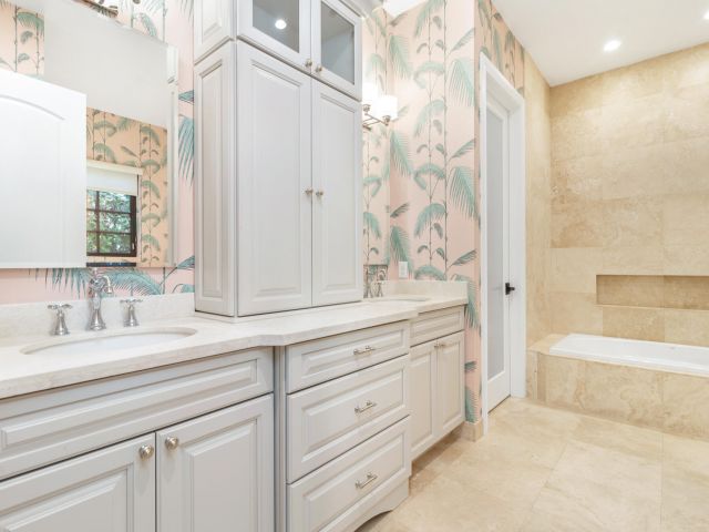 Продажа дома по адресу 216 Summa Street - фото 6893727