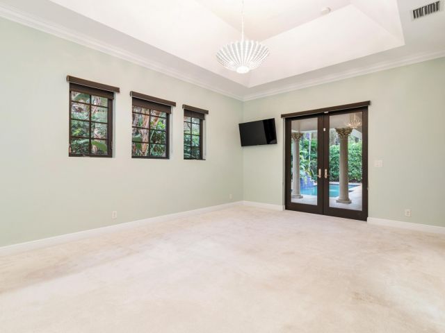 Продажа дома по адресу 216 Summa Street - фото 6893728