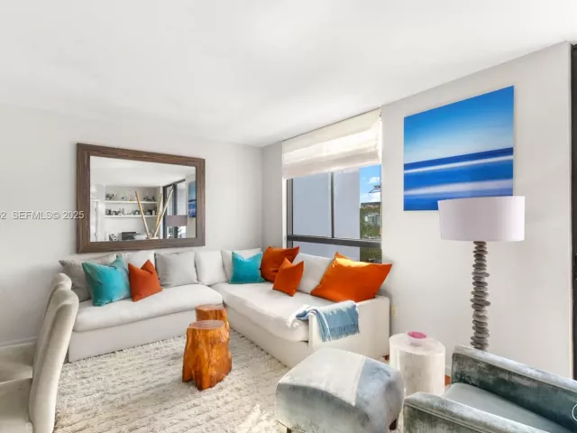 Продажа квартиры #1712 - фото 6886749