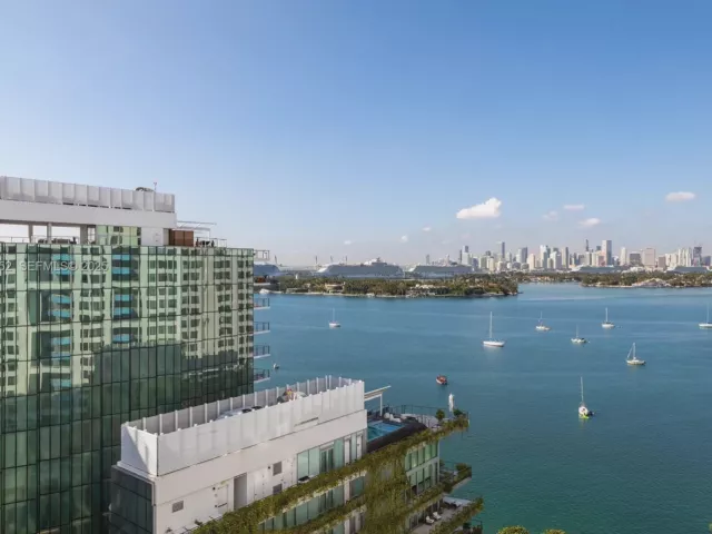 Продажа квартиры #1712 - фото 6886755