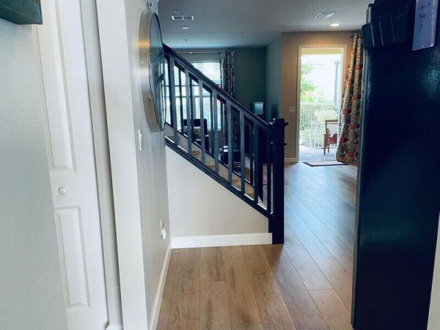 Дом в аренду по адресу 1527 NW 48th Lane - фото 6894612