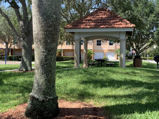 Дом в аренду по адресу 2058 Alta Meadows Lane 2507 - фото 6885818