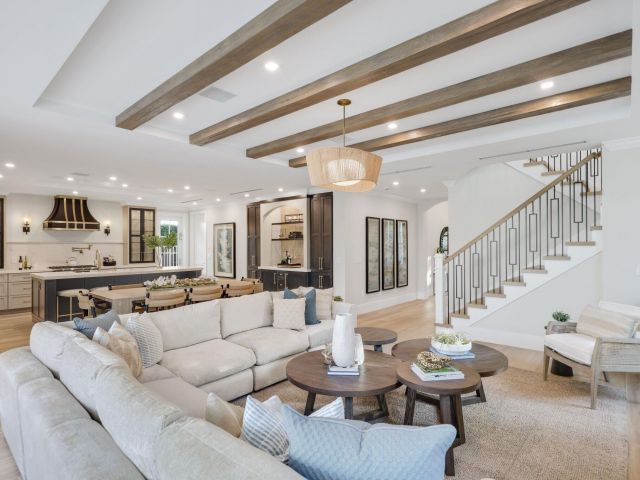 Продажа дома по адресу 209 NE 5th Street - фото 6887662