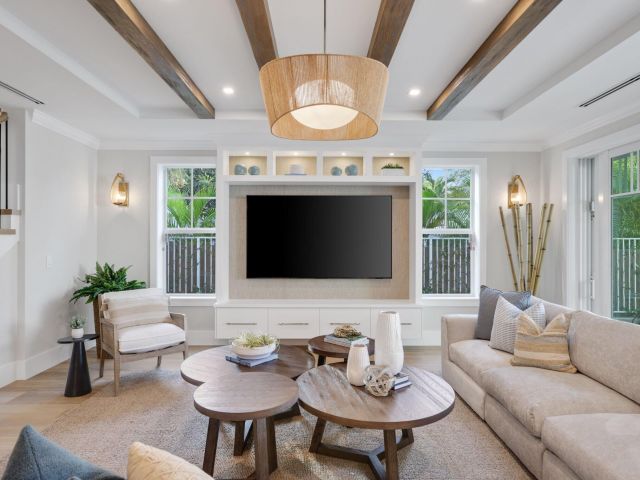 Продажа дома по адресу 209 NE 5th Street - фото 6887665