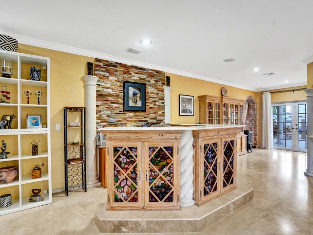 Дом в аренду по адресу 600 Circle Drive - фото 6893315