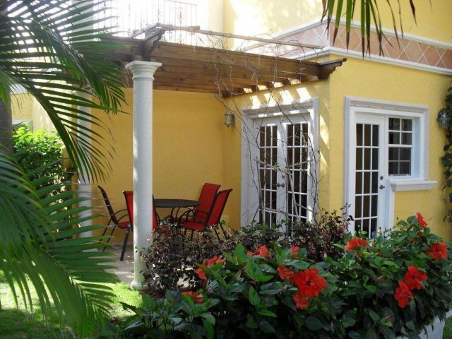 Дом в аренду по адресу 600 Circle Drive - фото 6893319