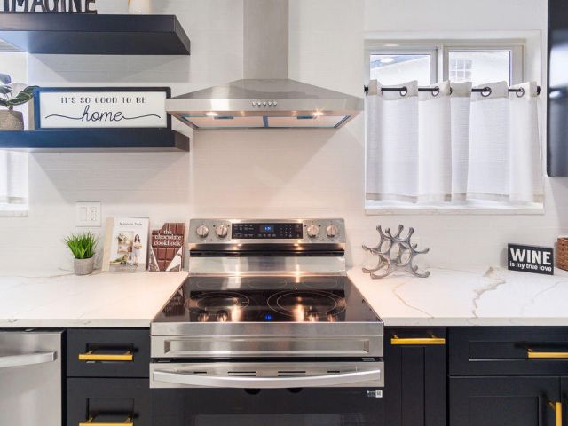 Продажа дома по адресу 6370 Plunkett Street - фото 6892980