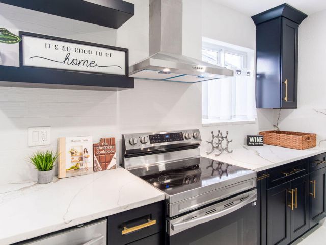 Продажа дома по адресу 6370 Plunkett Street - фото 6892981