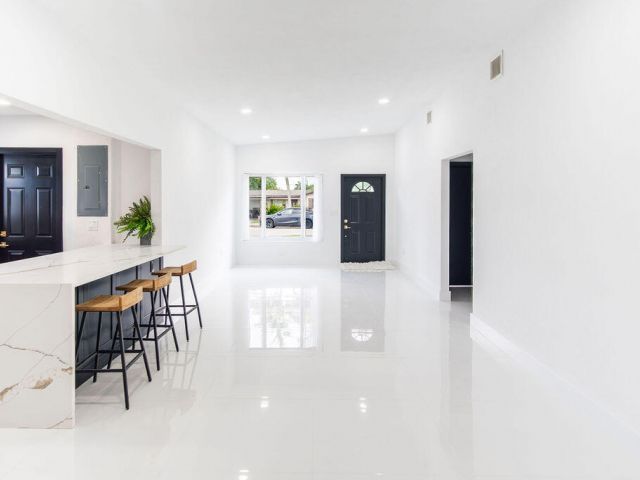 Продажа дома по адресу 6370 Plunkett Street - фото 6892985