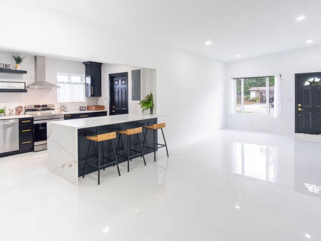 Продажа дома по адресу 6370 Plunkett Street - фото 6892987