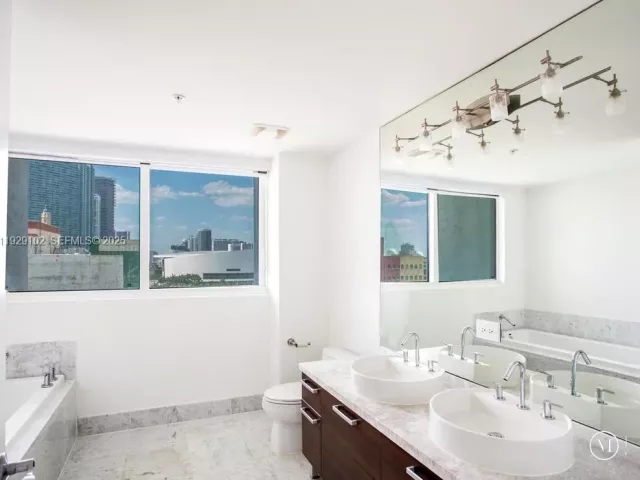 Квартира в аренду номер2402 - фото 6887295