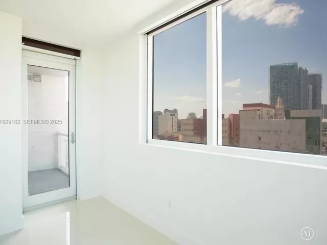 Квартира в аренду номер2402 - фото 6887298