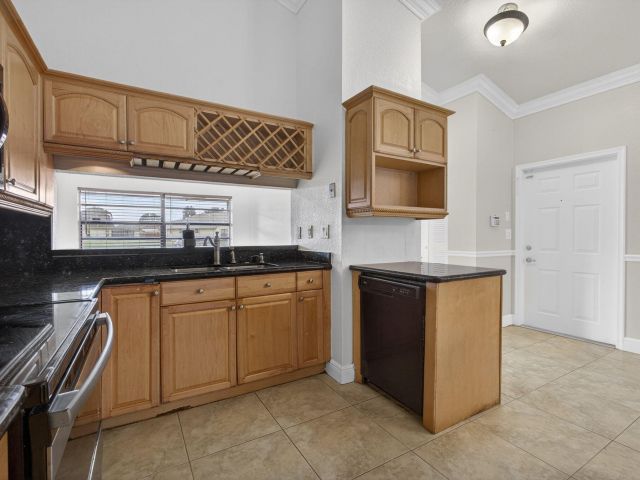 Дом в аренду по адресу 1275 Summit Run Circle - фото 6906701