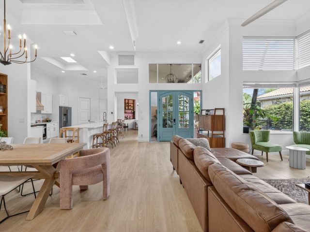 Продажа дома по адресу 7450 Campo Florido - фото 6901408