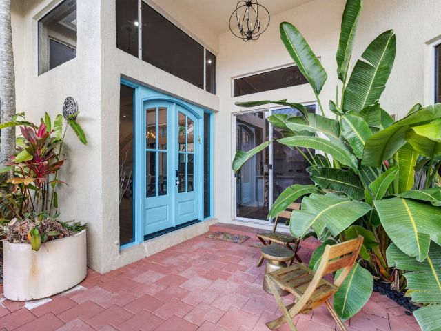 Продажа дома по адресу 7450 Campo Florido - фото 6901416