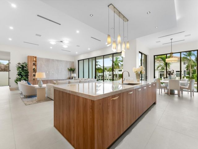 Продажа дома по адресу 963 Dogwood Drive - фото 6890983