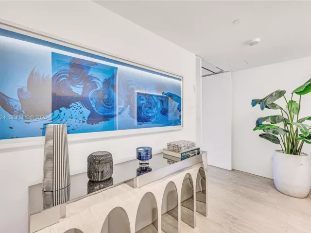 Продажа квартиры #N-322 - фото 6888191