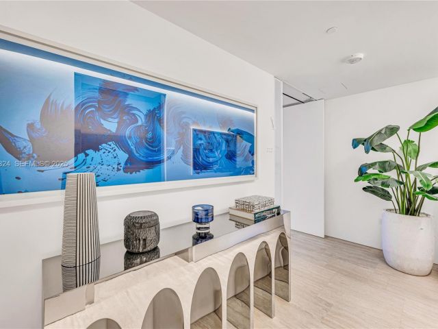 Продажа квартиры #N-322 - фото 6888191