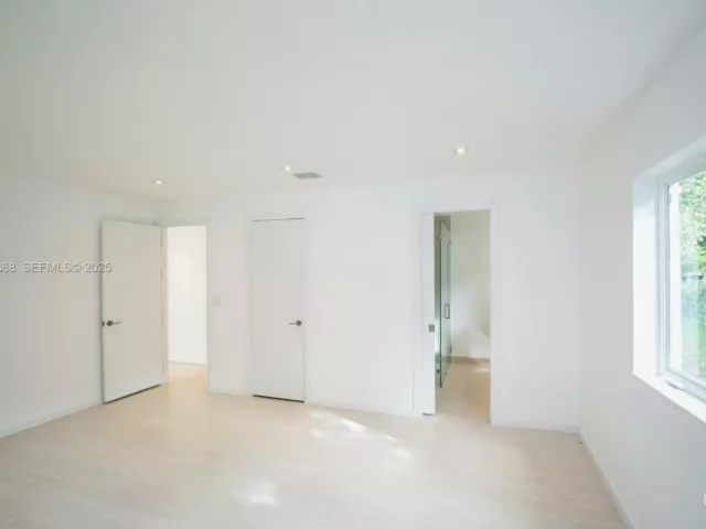 Дом в аренду по адресу 145 S Prospect Dr - фото 6885282