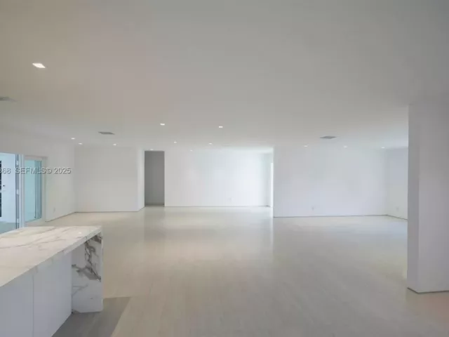 Дом в аренду по адресу 145 S Prospect Dr - фото 6885284