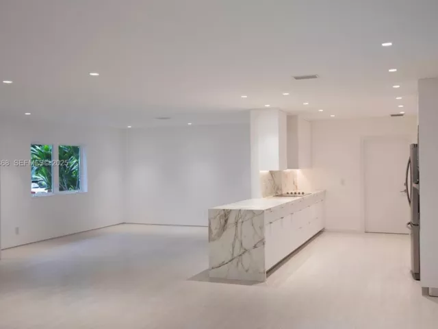 Дом в аренду по адресу 145 S Prospect Dr - фото 6885286