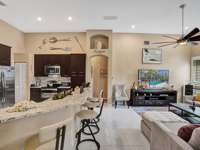 Продажа дома по адресу 10063 Umberland Place - фото 6894590