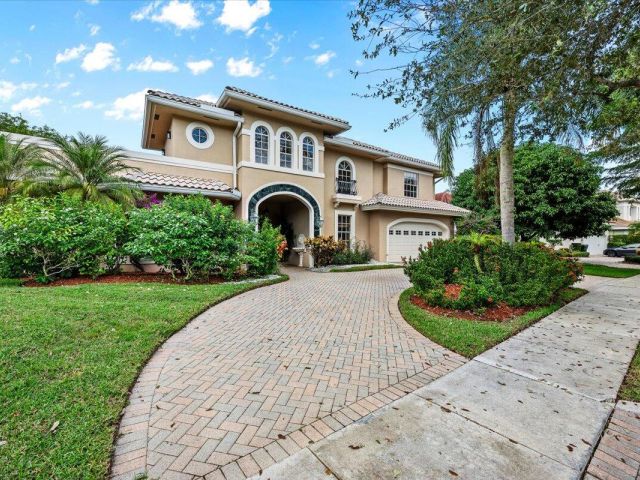 Продажа дома по адресу 3241 NW 63rd Street - фото 6894335