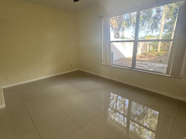 Дом в аренду по адресу 900 Bear Island Circle - фото 6893778