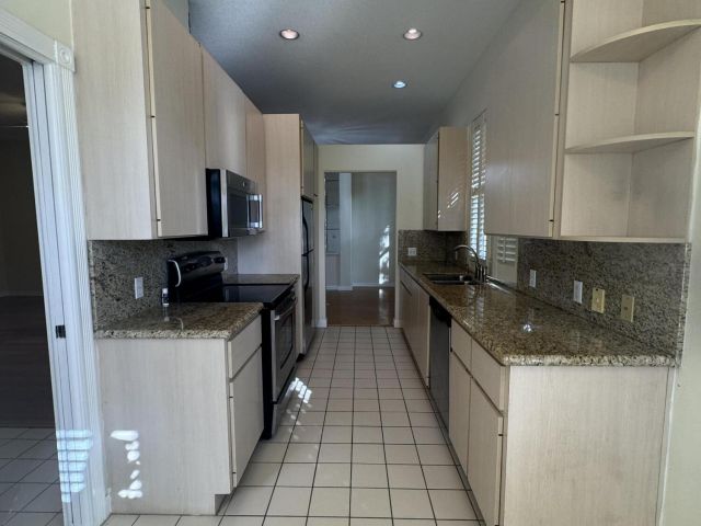 Дом в аренду по адресу 900 Bear Island Circle - фото 6893787