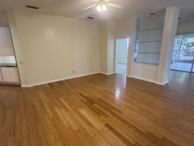 Дом в аренду по адресу 900 Bear Island Circle - фото 6893791